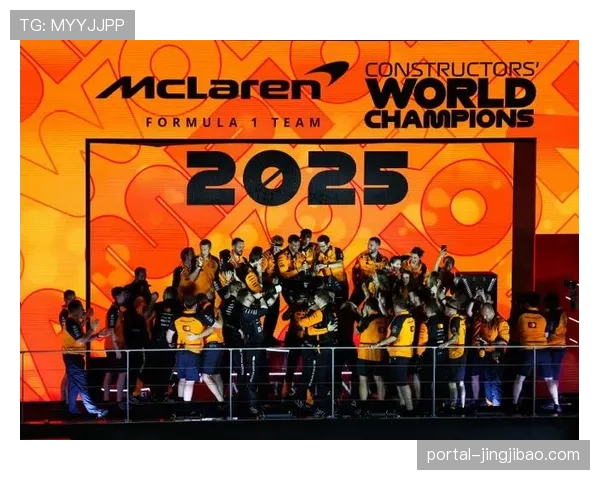 新加坡滨海湾街道赛 迈凯伦提前锁定总冠军