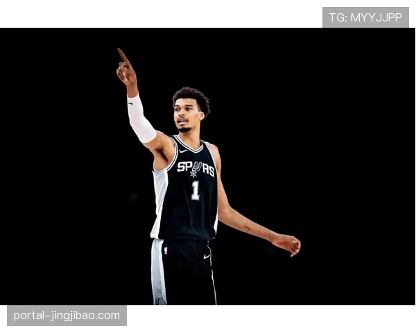 维克托·文班亚马盖帽领跑联盟 防守威慑力改变对手策略